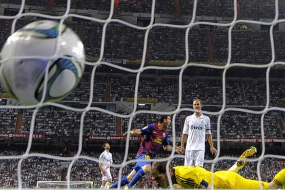 golazo de david villa en el bernabeu