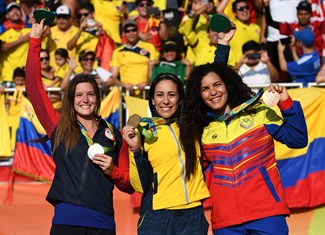 podium women