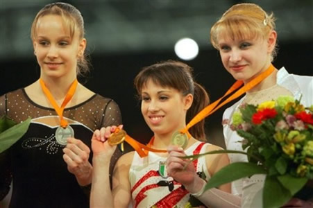 podium all around women