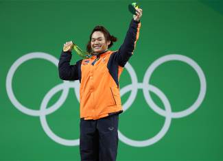 gold medal women 58 kg