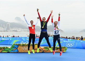 podium women