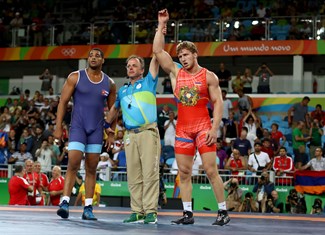 artur aleksanyan gold medal 98 kg